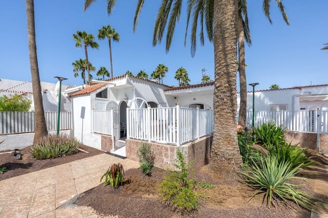 3 bedroom Villa for sale in Playa del Inglés, San Bartolomé de Tirajana with pool - € 620,000 (Ref: 10055439)