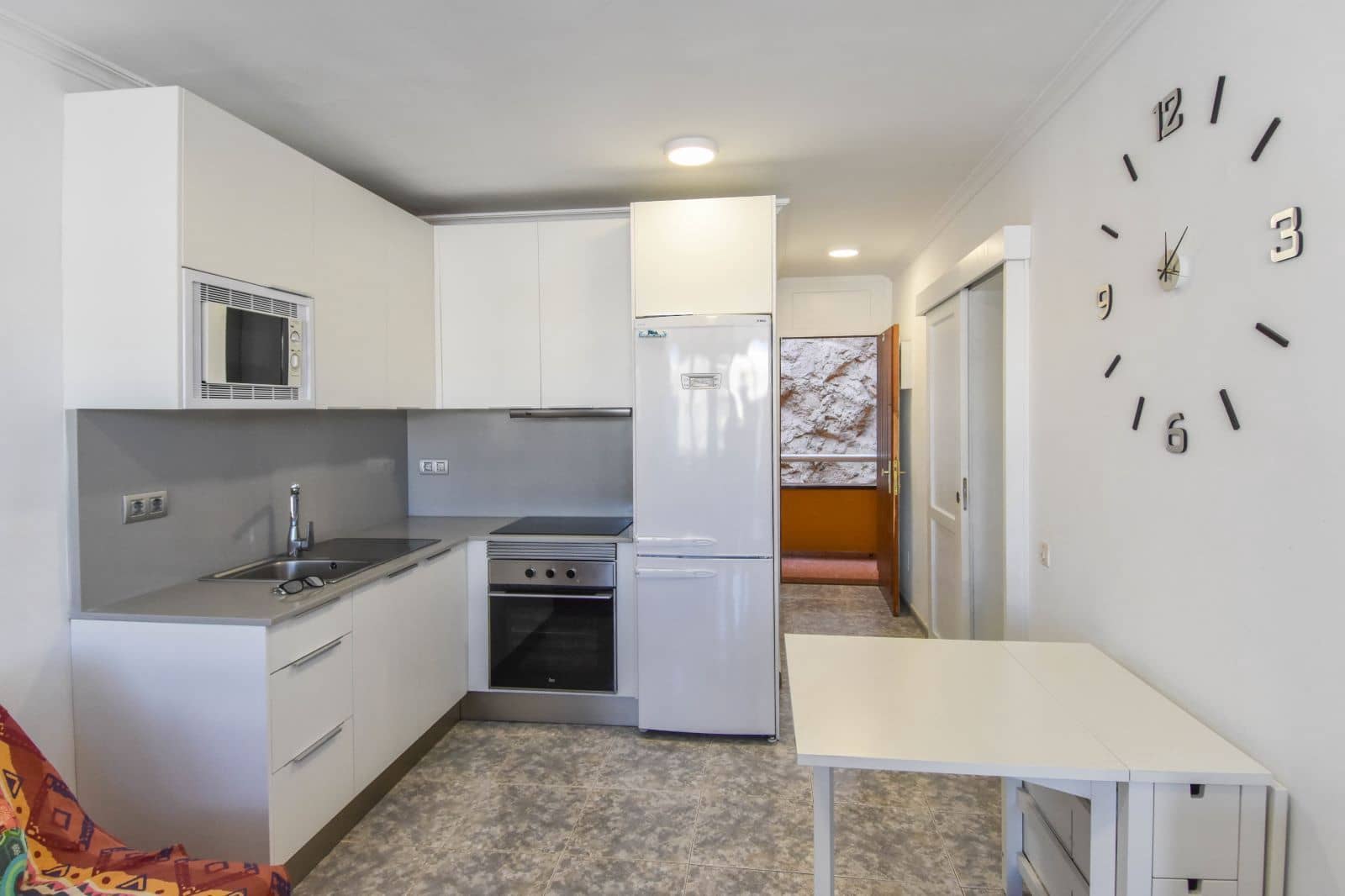 1 slaapkamer Appartement te huur in Patalavaca met zwembad garage - € 950 (Ref: 10068054)