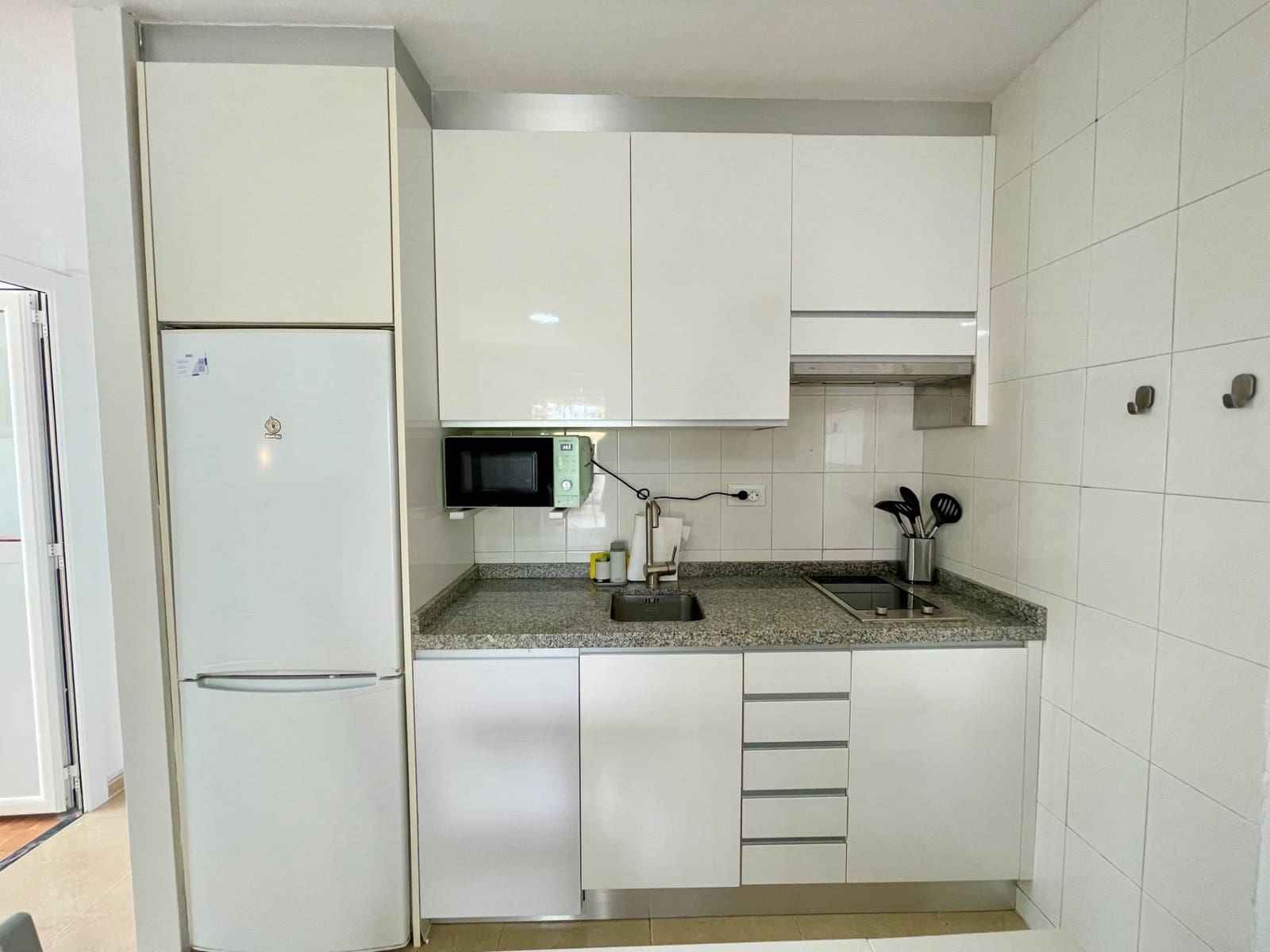 2 soverom Bungalow til leie i Playa del Ingles med svømmebasseng garasje - € 1 300 (Ref: 10081387)