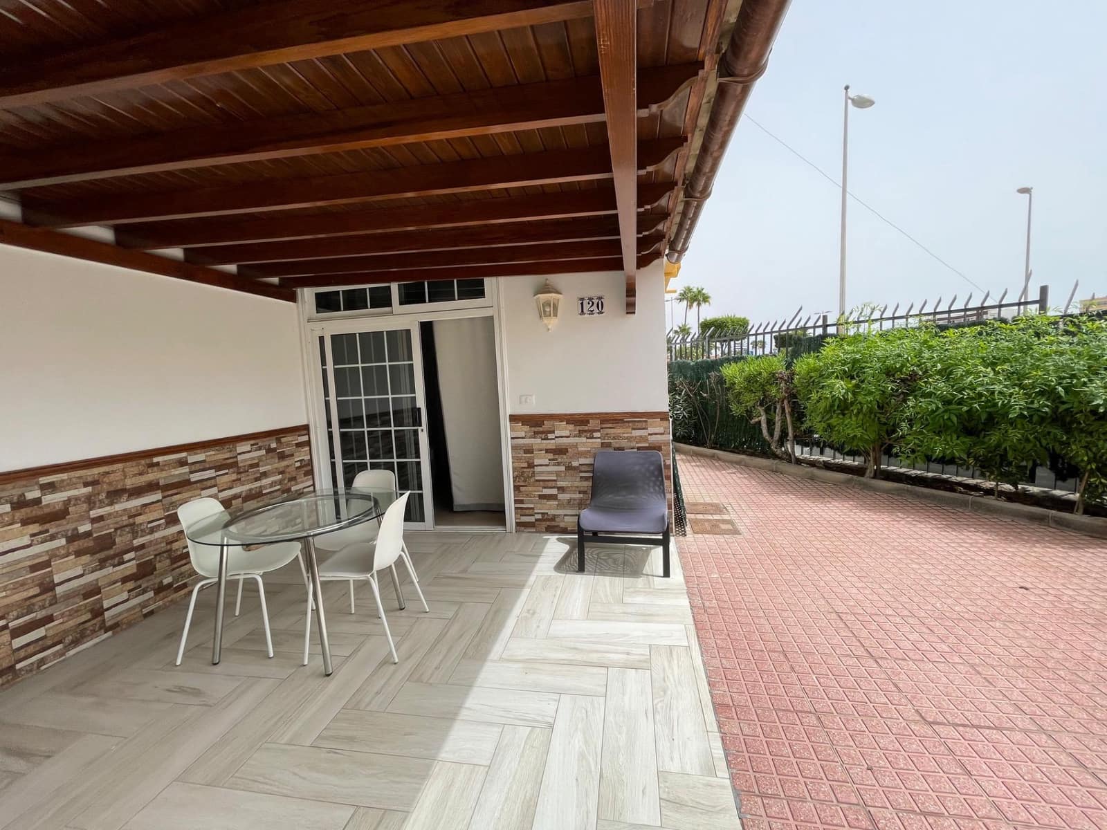 2 soverom Bungalow til leie i Playa del Ingles med svømmebasseng garasje - € 1 300 (Ref: 10081387)
