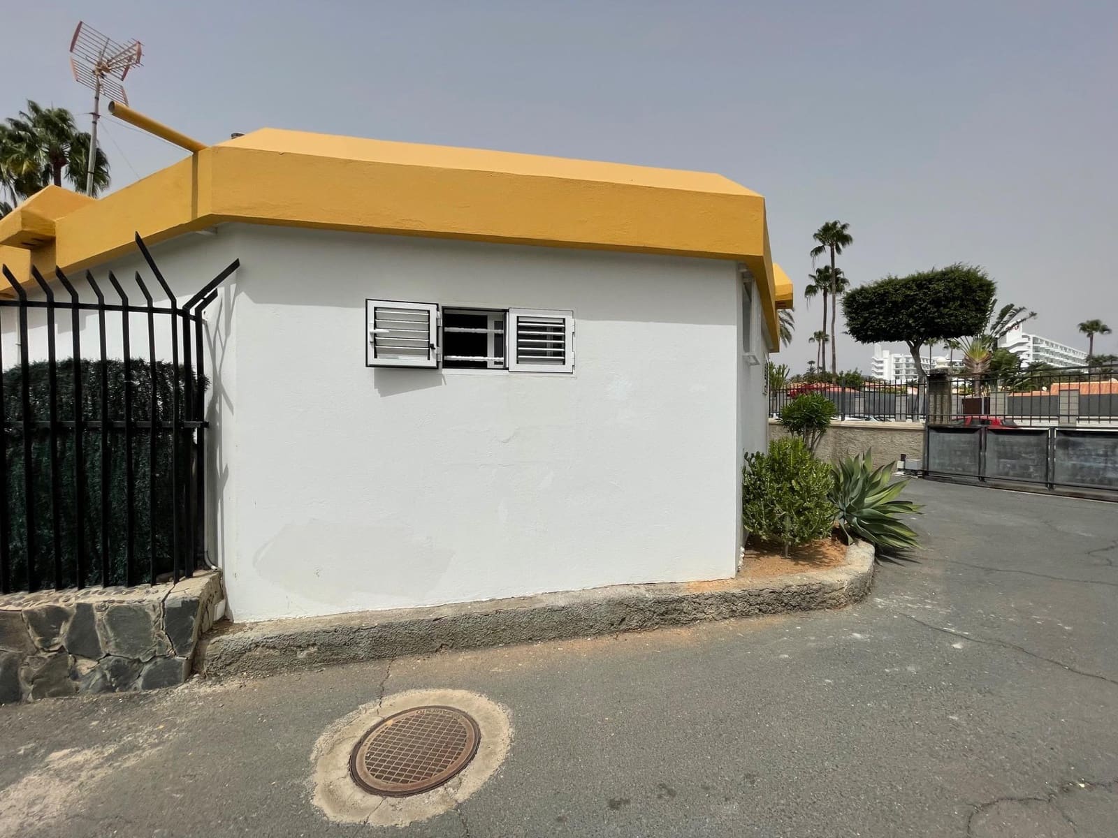 2 soverom Bungalow til leie i Playa del Ingles med svømmebasseng garasje - € 1 300 (Ref: 10081387)