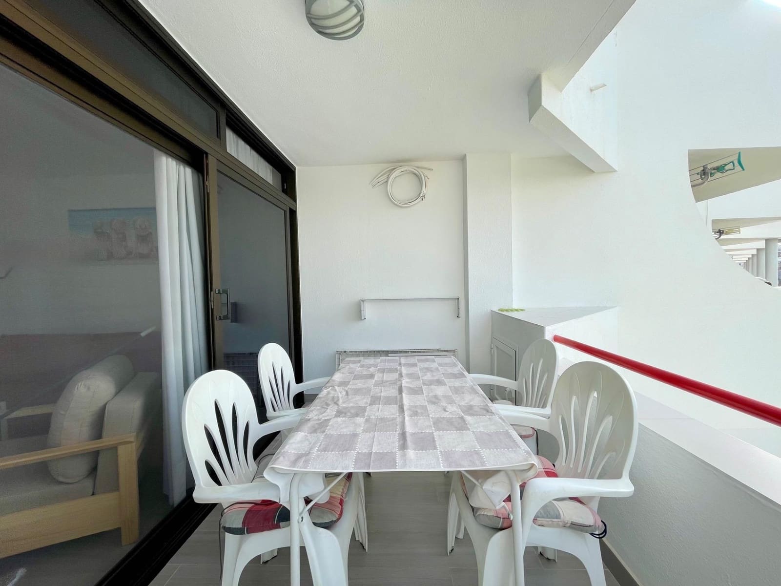1 slaapkamer Appartement te huur in Playa del Cura met zwembad - € 1.000 (Ref: 10109805)