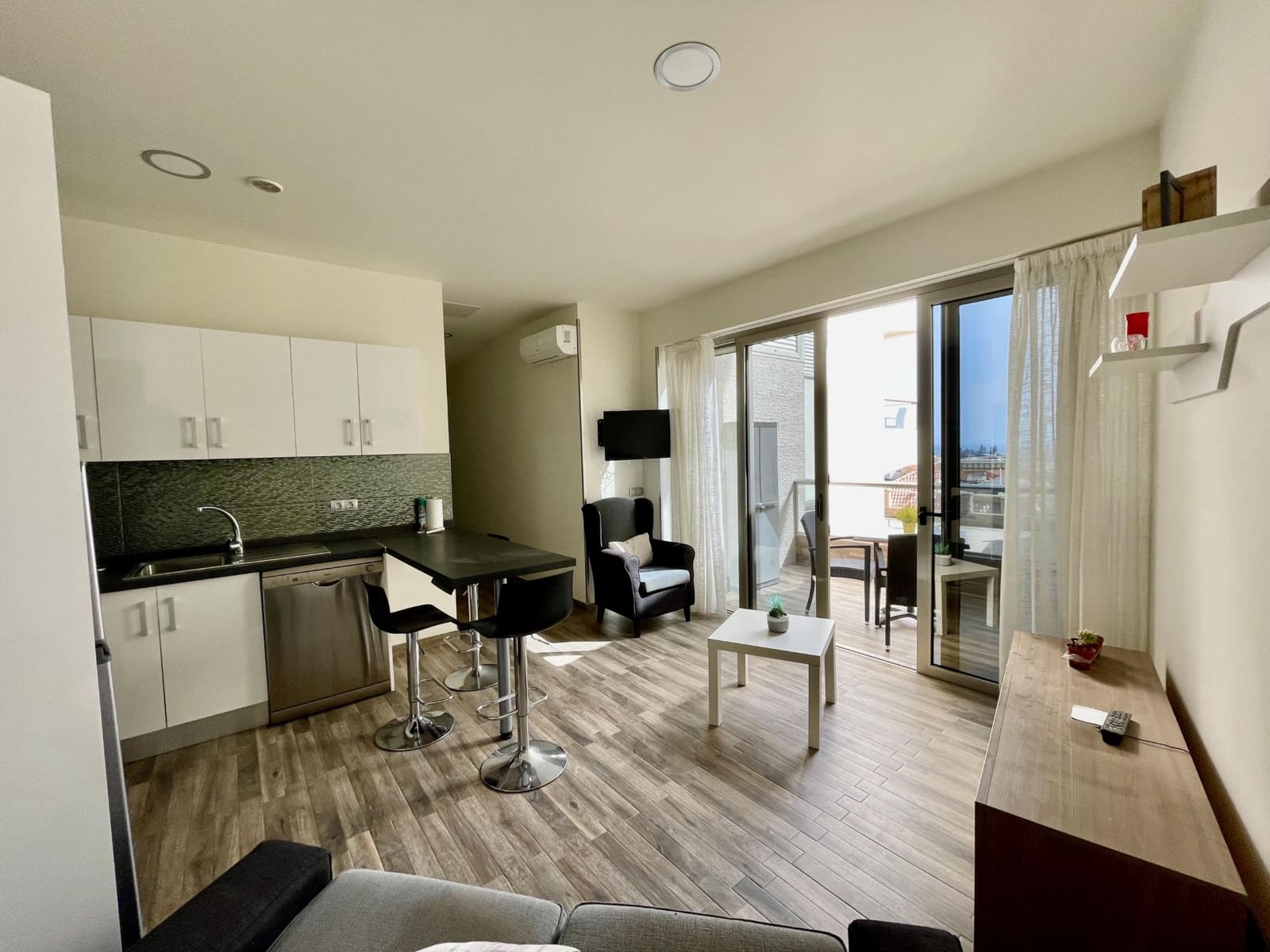 1 bedroom Apartment for rent in Mogan with garage - € 850 (Ref: 10129699)
