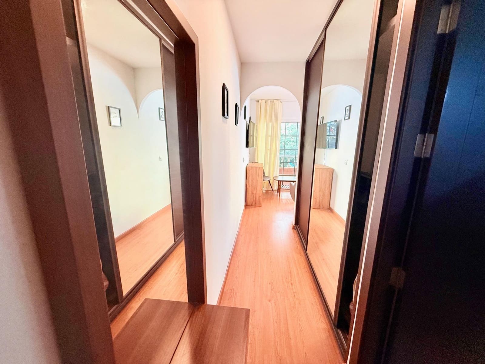 1 makuuhuone Huoneisto vuokrattavana paikassa Mogan - 1 100 € (Ref: 10180741)