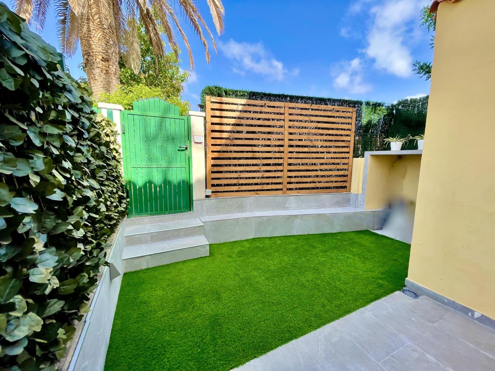 1 Zimmer Apartment zu vermieten in Sonneland mit Pool - 1.200 € (Ref: 8038079)