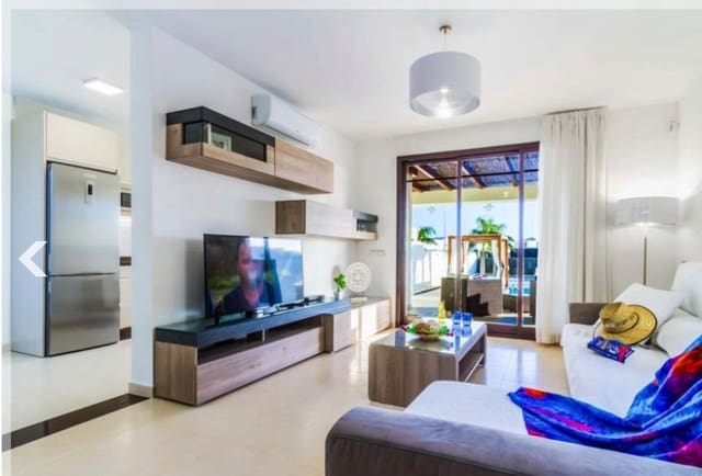 3 soverom Villa til salgs i Playa Blanca, Yaiza med svømmebasseng - € 597 400 (Ref: 8423462)