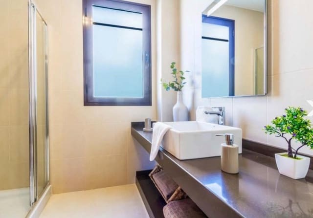 3 soverom Villa til salgs i Playa Blanca, Yaiza med svømmebasseng - € 597 400 (Ref: 8423462)