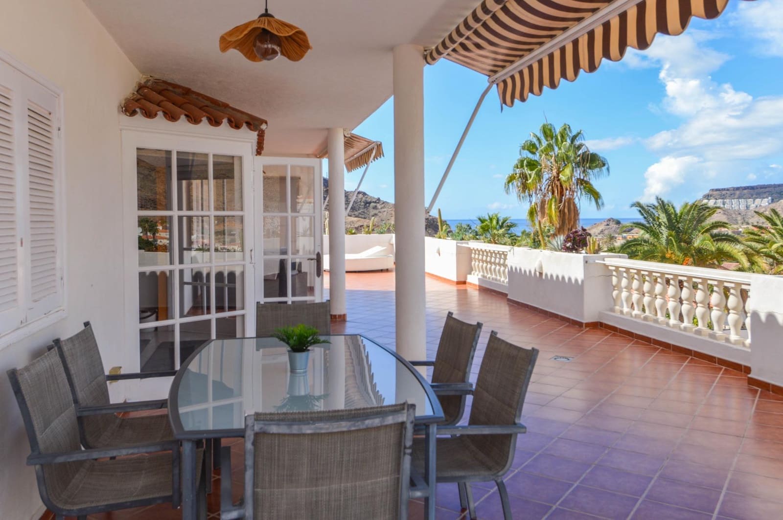 5 Zimmer Villa zu verkaufen in Mogan mit Pool Garage - 795.000 € (Ref: 8757932)