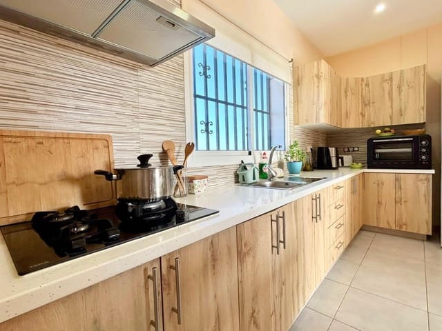 3 makuuhuone Maalaistalo myytävänä paikassa Tuineje - 425 000 € (Ref: 9602784)