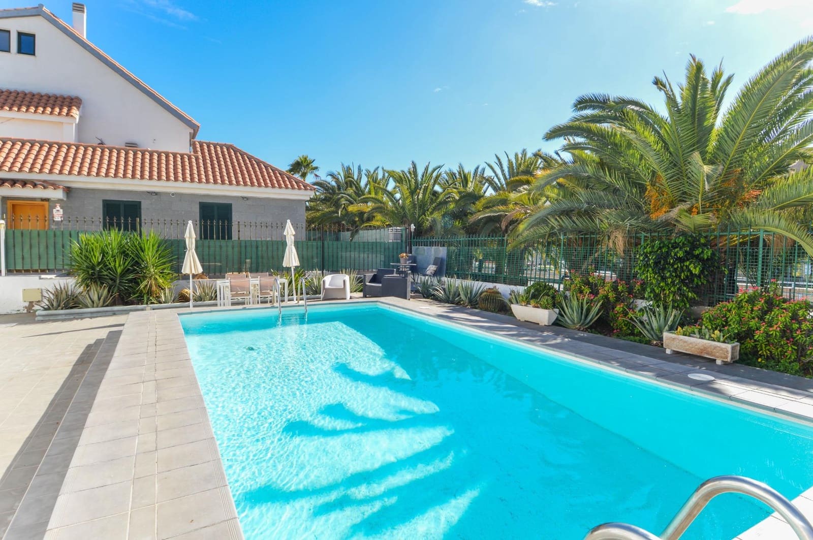 1 Zimmer Apartment zu vermieten in San Bartolome de Tirajana mit Pool - 870 € (Ref: 9602786)