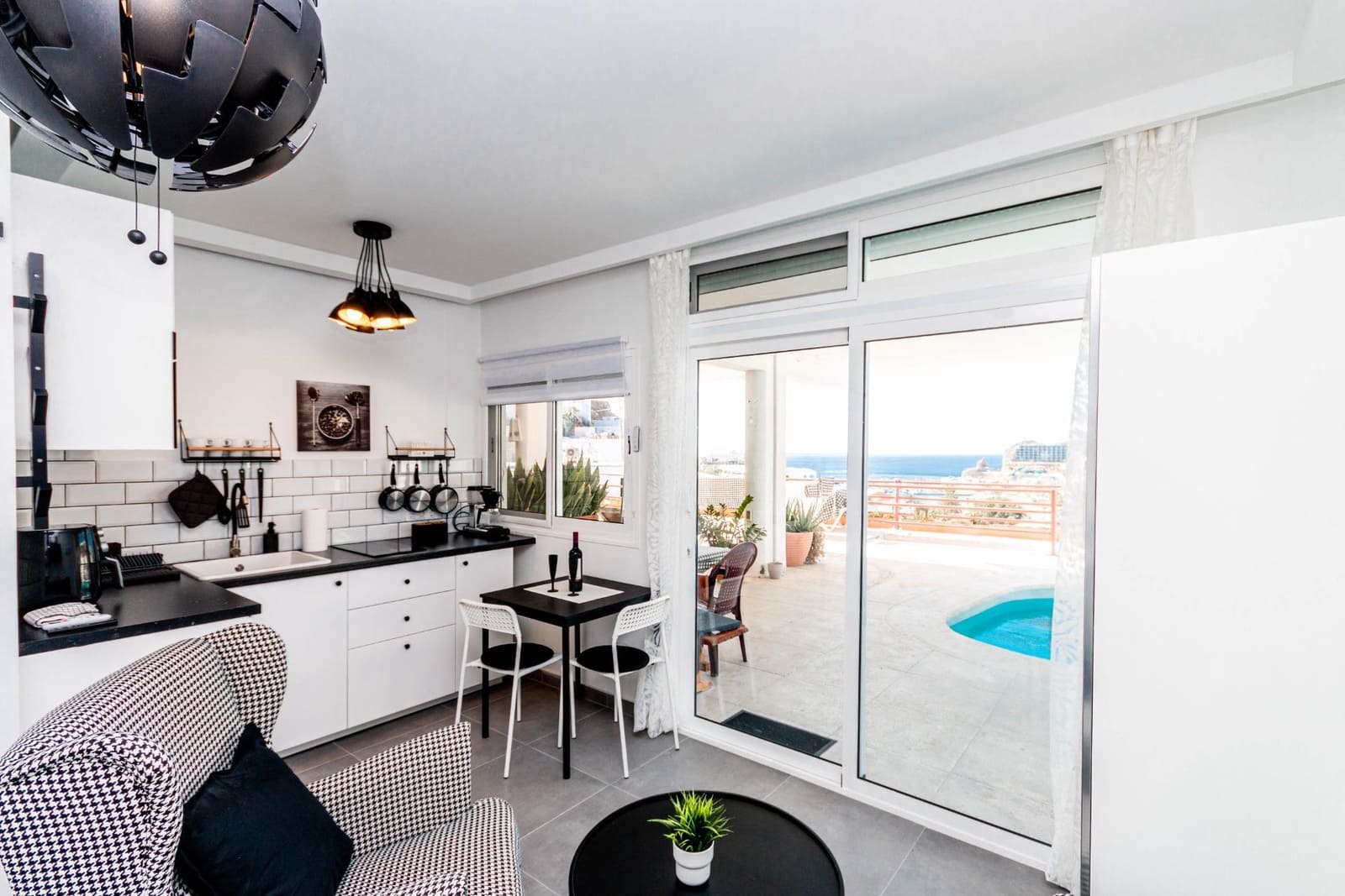 Appartement te koop in Puerto Rico - € 215.000 (Ref: 9602796)