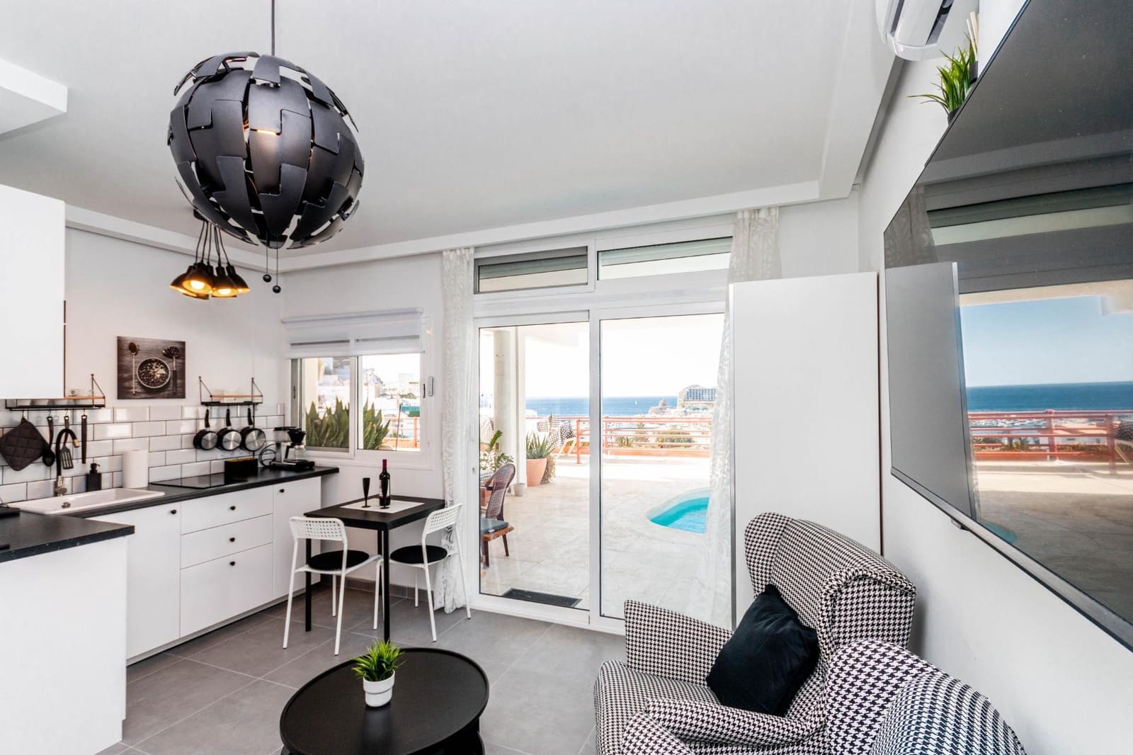 Appartement te koop in Puerto Rico - € 215.000 (Ref: 9602796)