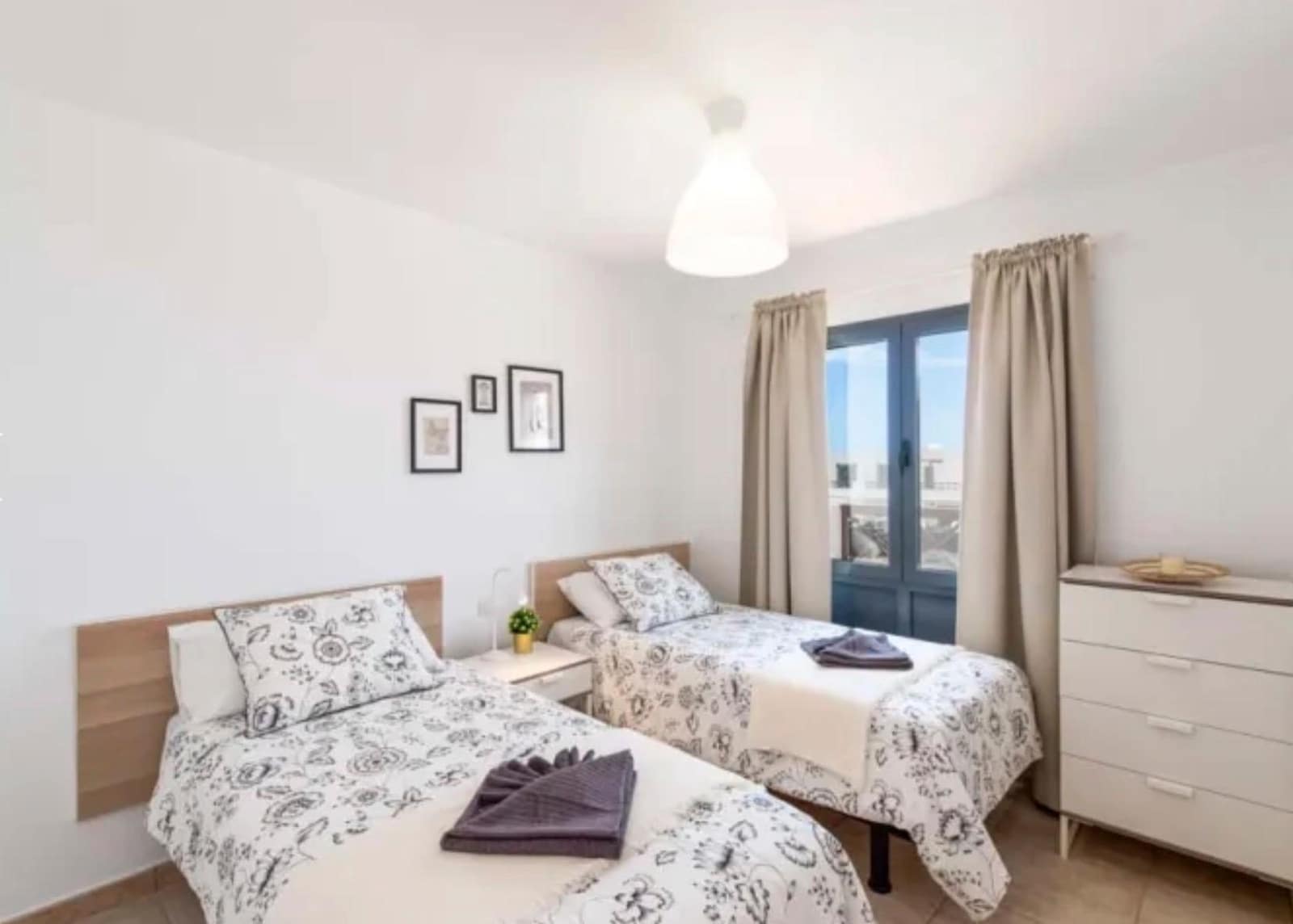 Chalet de 3 habitaciones en Playa Blanca en venta con piscina - 460.000 € (Ref: 9602798)