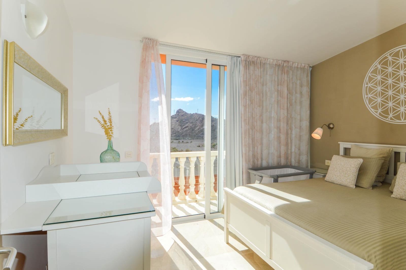 2 slaapkamer Appartement te koop in Mogan met zwembad garage - € 380.000 (Ref: 9602799)