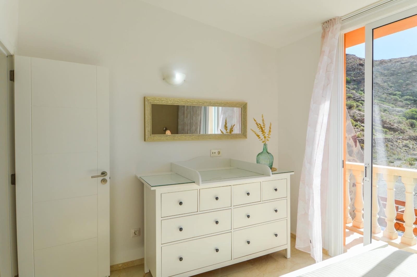 2 slaapkamer Appartement te koop in Mogan met zwembad garage - € 380.000 (Ref: 9602799)