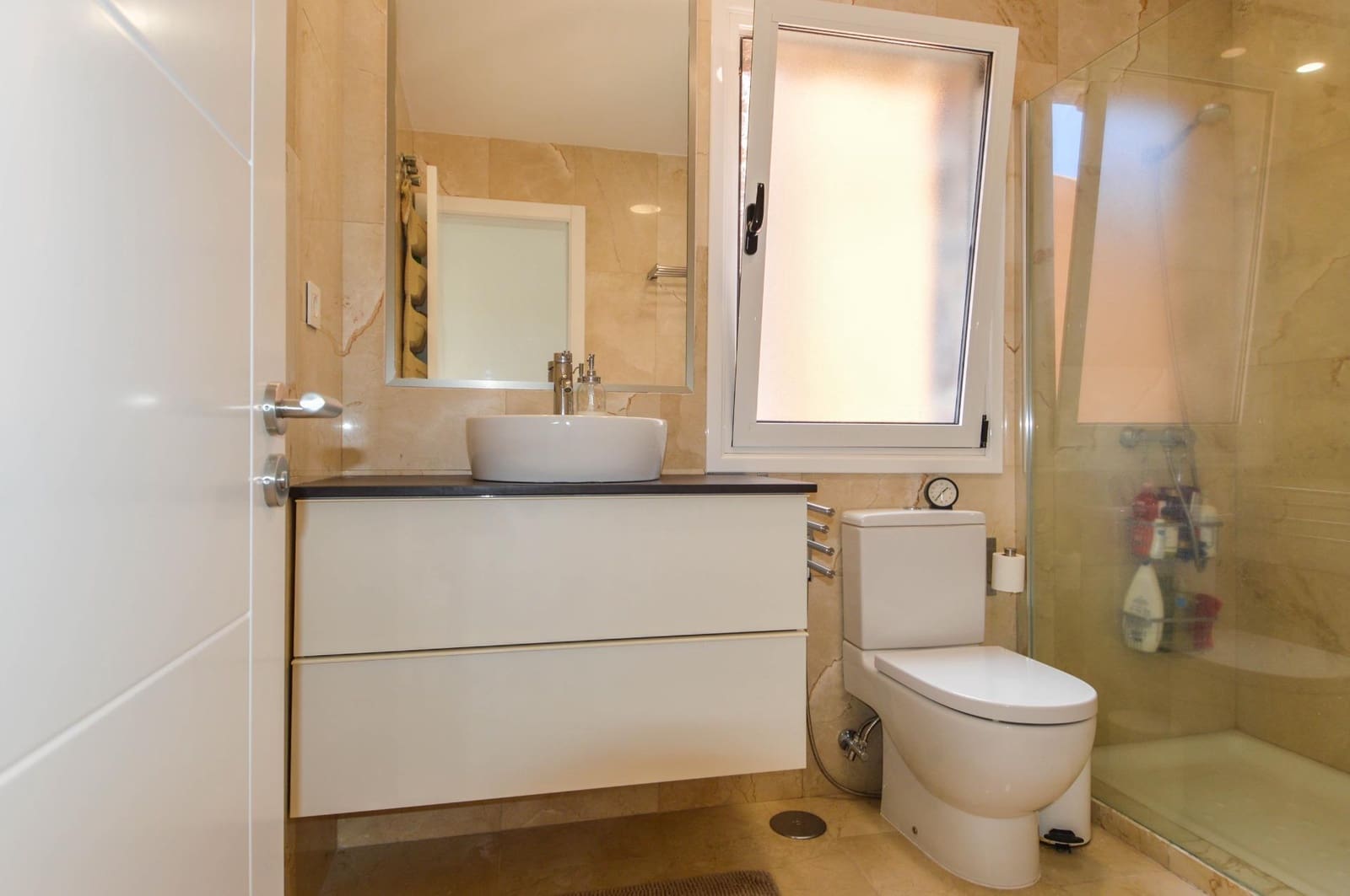 2 slaapkamer Appartement te koop in Mogan met zwembad garage - € 380.000 (Ref: 9602799)