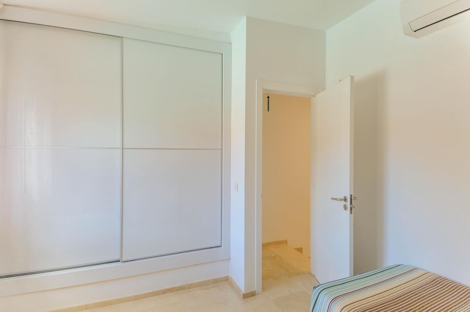 2 slaapkamer Appartement te koop in Mogan met zwembad garage - € 380.000 (Ref: 9602799)