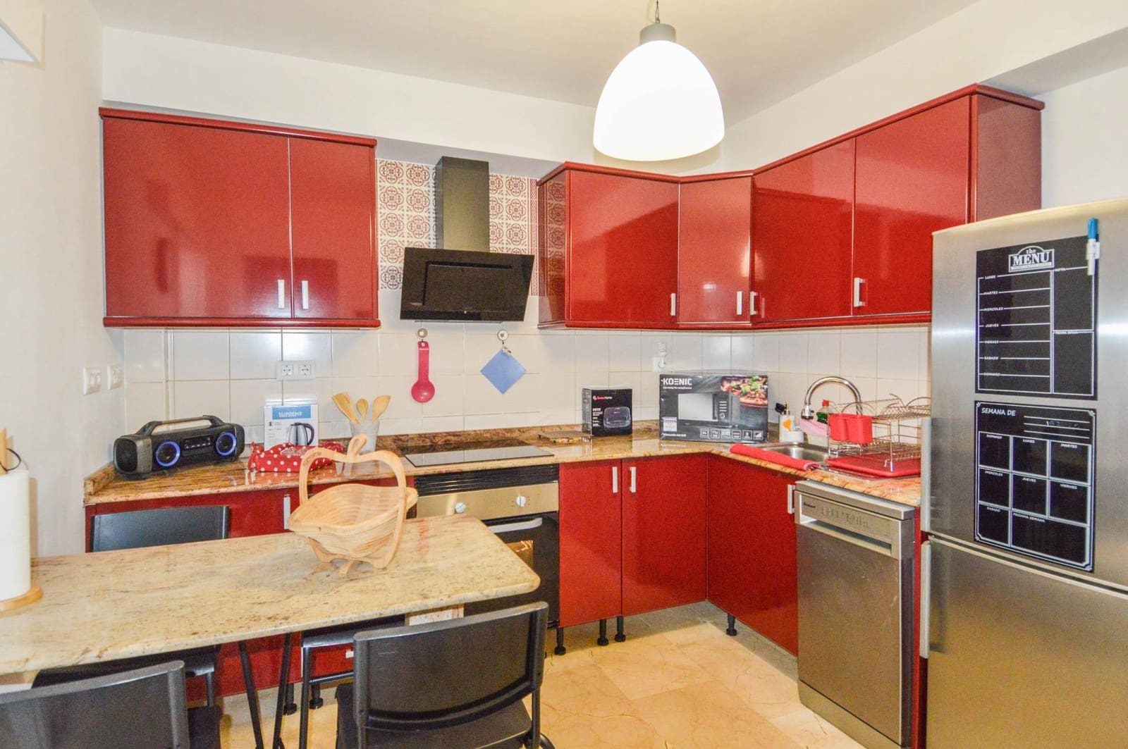 2 soverom Leilighet til leie i Mogan med svømmebasseng garasje - € 1 400 (Ref: 9602806)