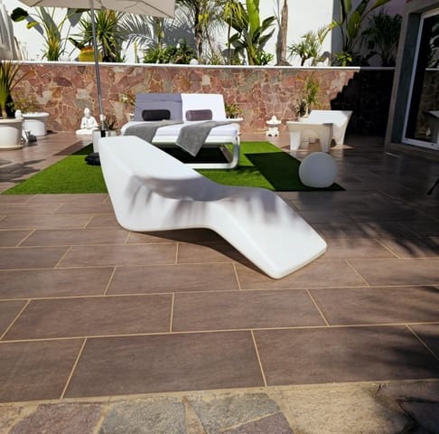 Chalet de 4 habitaciones en Montaña la Data, San Bartolomé de Tirajana en venta con piscina garaje - 1.470.000 € (Ref: 9602811)