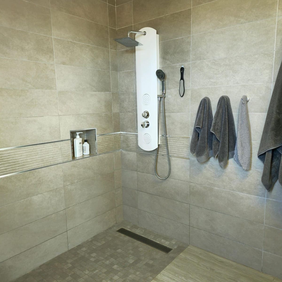 Chalet de 4 habitaciones en Montaña la Data en venta con piscina garaje - 1.470.000 € (Ref: 9602811)