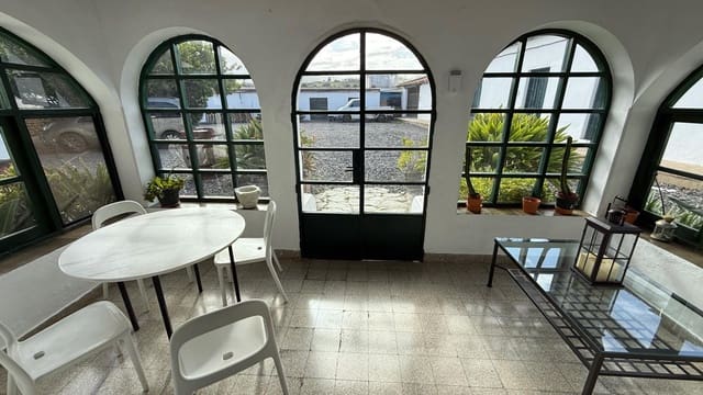 6 makuuhuone Maalaistalo myytävänä paikassa Telde - 12 000 000 € (Ref: 9602814)