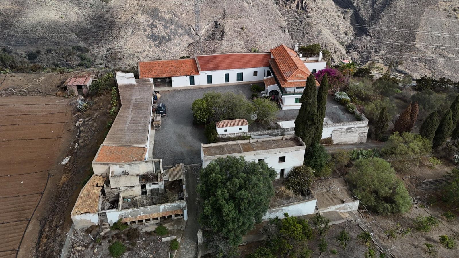 6 makuuhuone Maalaistalo myytävänä paikassa Telde - 12 000 000 € (Ref: 9602814)