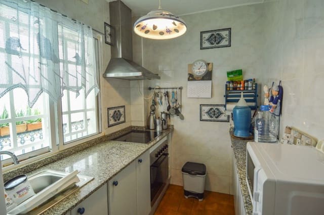 2 soverom Leilighet til leie i Mogán med svømmebasseng garasje - € 1 350 (Ref: 9602815)