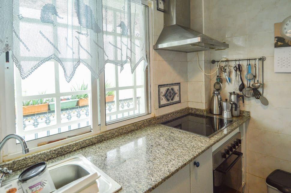 2 soverom Leilighet til leie i Mogan med svømmebasseng garasje - € 1 350 (Ref: 9602815)