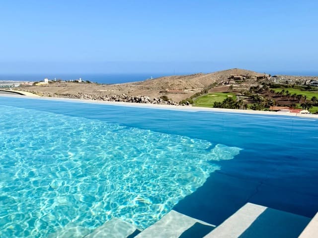 3 Zimmer Villa zu vermieten in Salobre Golf, San Bartolomé de Tirajana mit Garage - 4.500 € (Ref: 9602817)