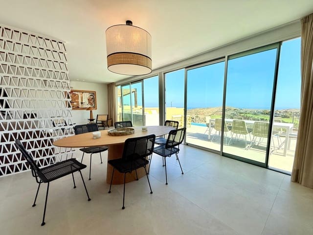 3 Zimmer Villa zu vermieten in Salobre Golf, San Bartolomé de Tirajana mit Garage - 4.500 € (Ref: 9602817)