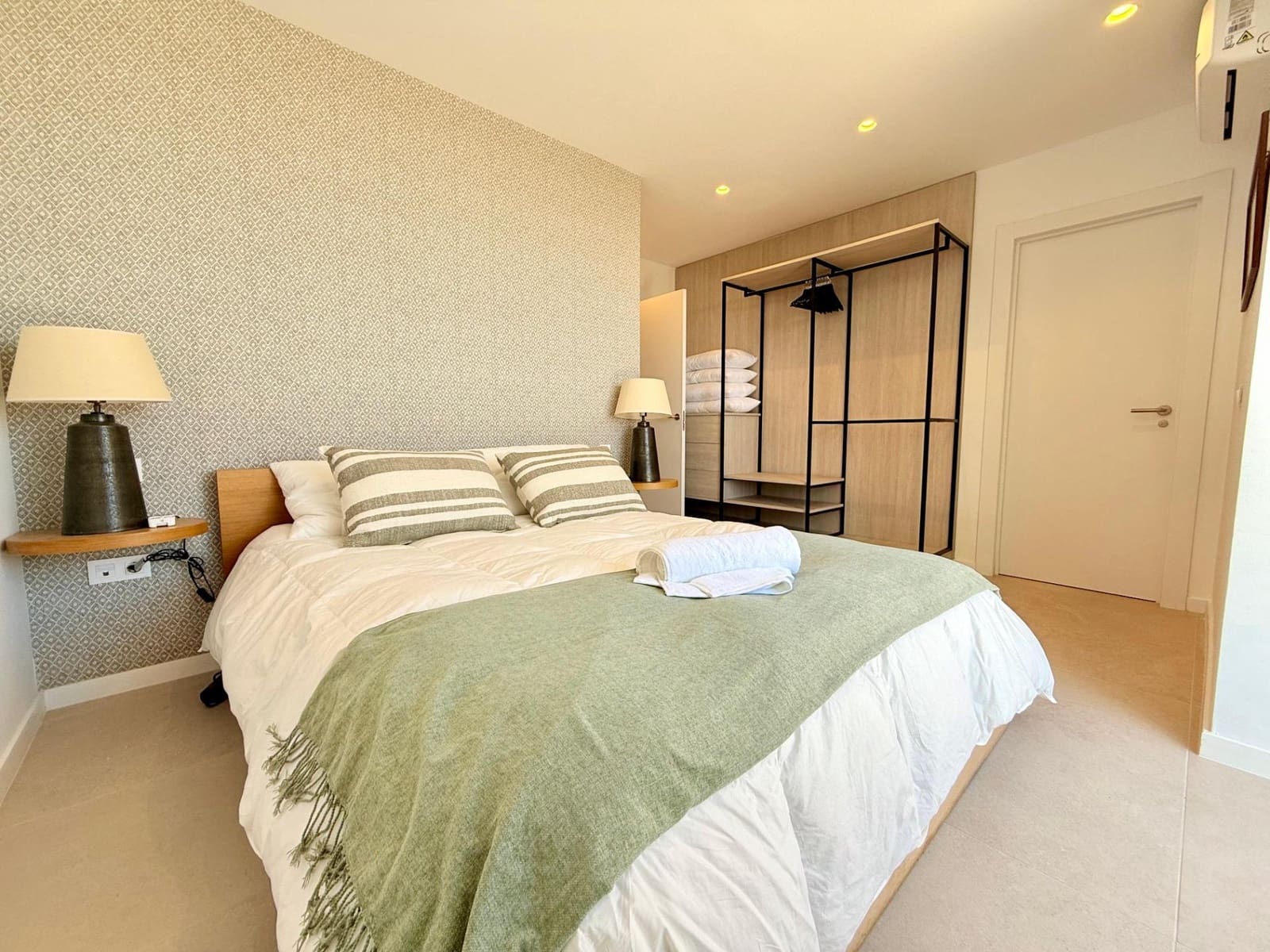 3 Zimmer Villa zu vermieten in Salobre Golf mit Garage - 4.500 € (Ref: 9602817)