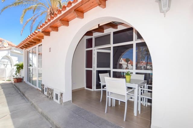 2 makuuhuone Bungalow vuokrattavana paikassa Campo Internacional, San Bartolomé de Tirajana mukana uima-altaan - 1 300 € (Ref: 9630147)