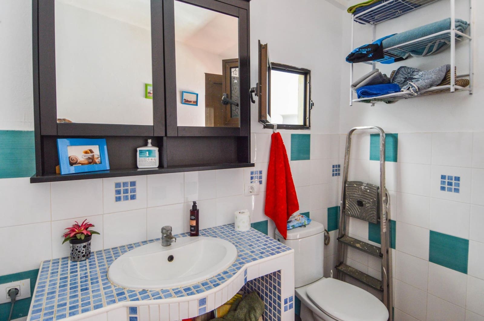 4 bedroom Finca/Country House for sale in San Bartolome de Tirajana - € 365,000 (Ref: 9645142)