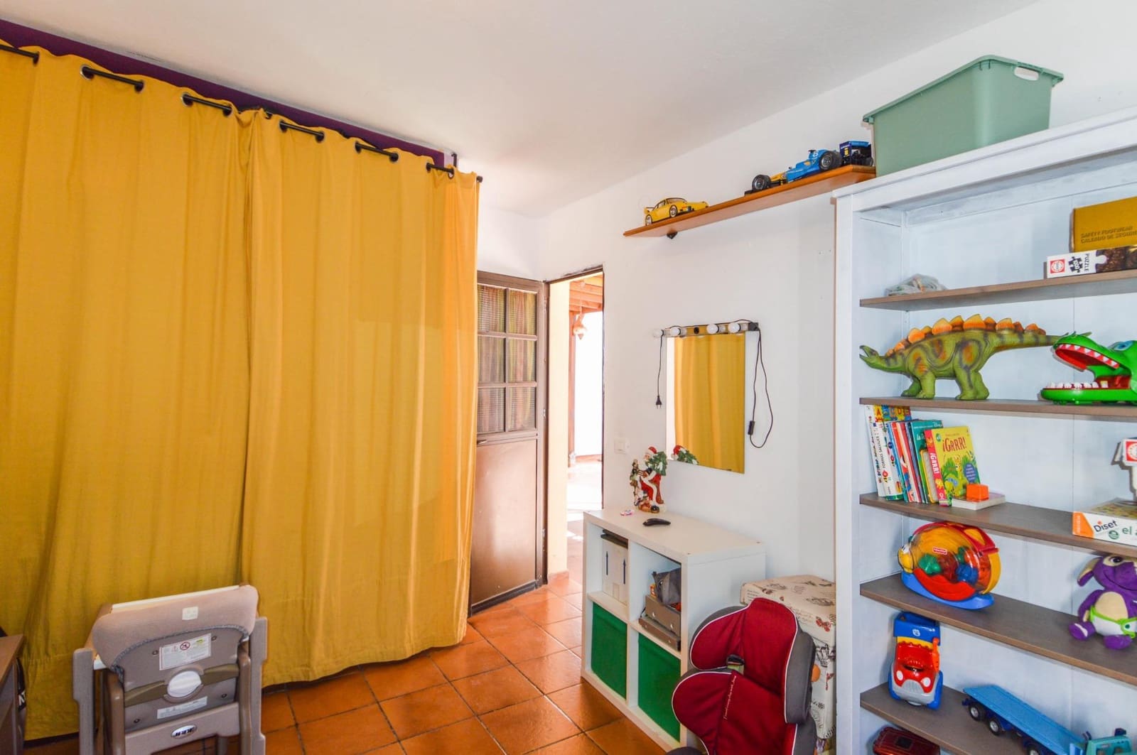 4 bedroom Finca/Country House for sale in San Bartolome de Tirajana - € 365,000 (Ref: 9645142)