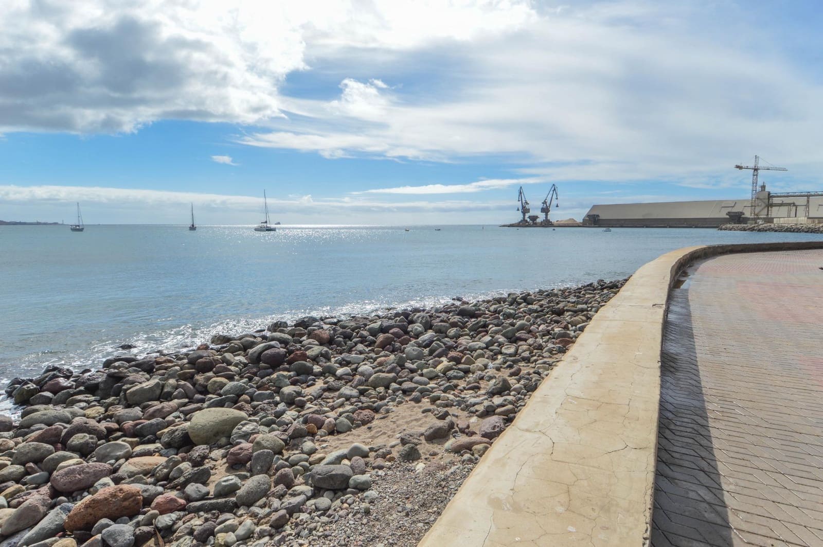 4 bedroom Finca/Country House for sale in San Bartolome de Tirajana - € 365,000 (Ref: 9645142)