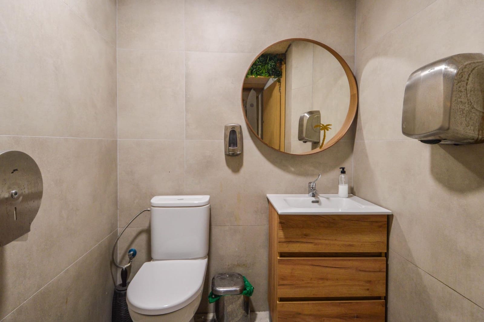 Kommersiell att hyra i Puerto Rico - 1 605 € (Ref: 9648283)