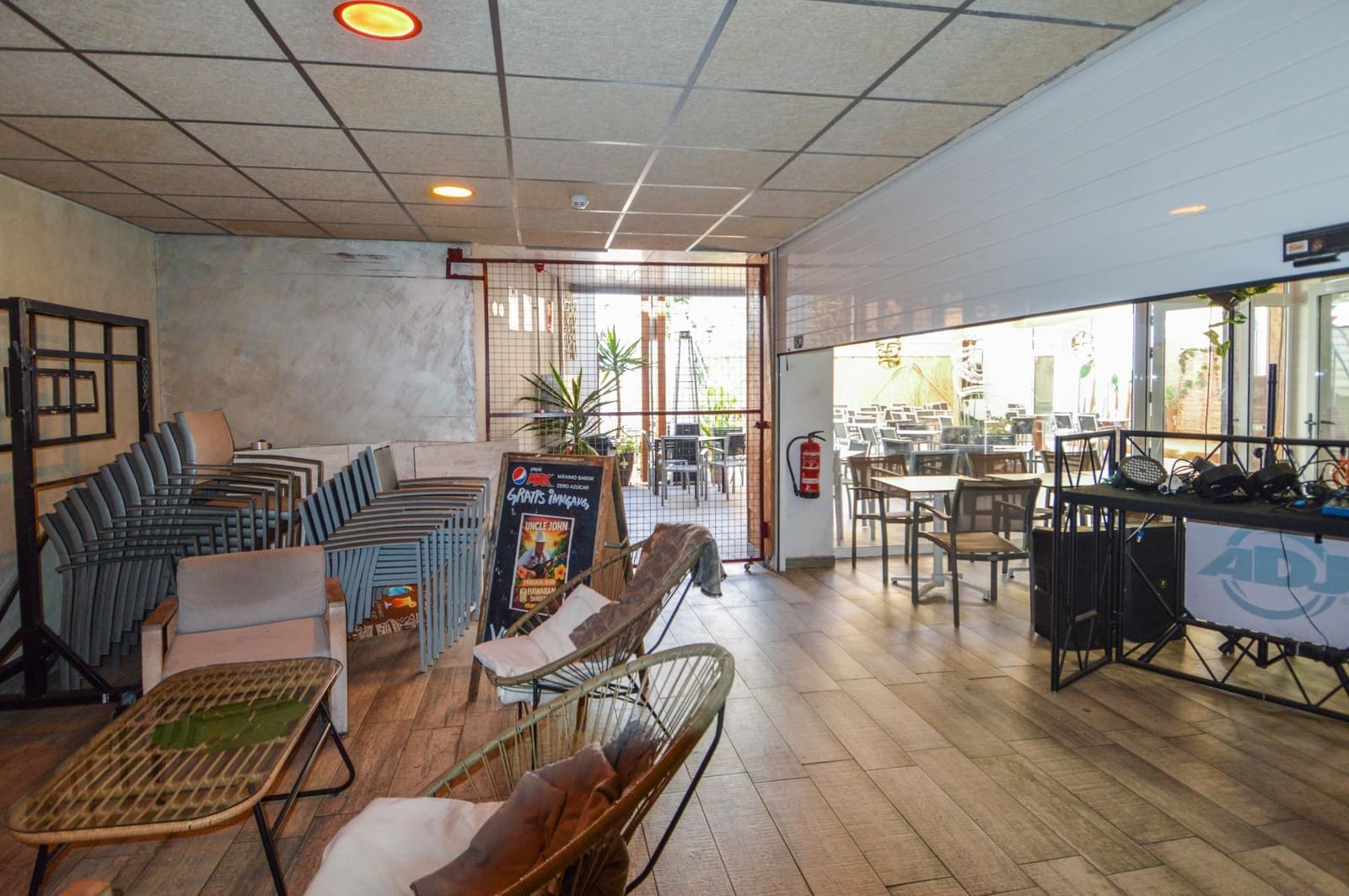 Kommersiell att hyra i Puerto Rico - 1 605 € (Ref: 9648283)