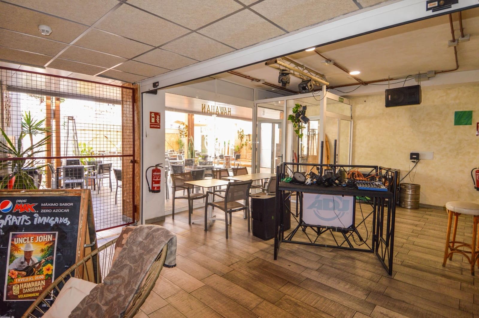 Kommersiell att hyra i Puerto Rico - 1 605 € (Ref: 9648283)