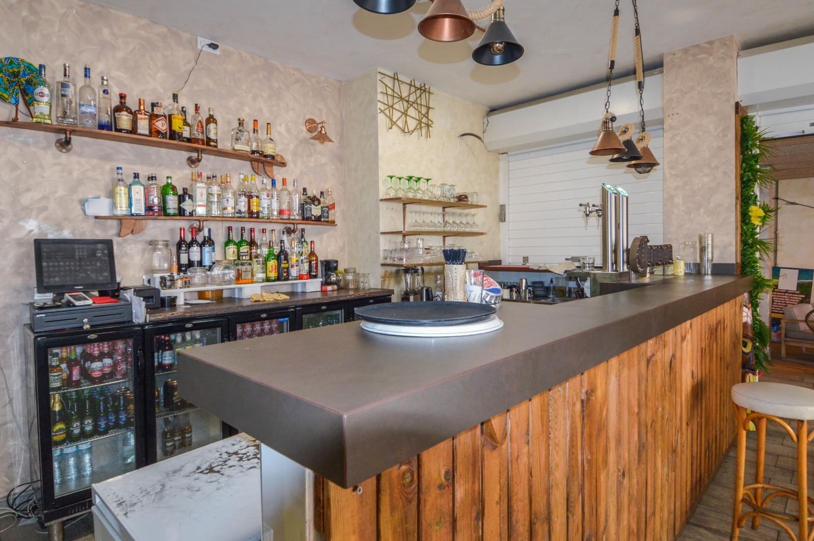 Kommersiell att hyra i Puerto Rico - 1 605 € (Ref: 9648283)