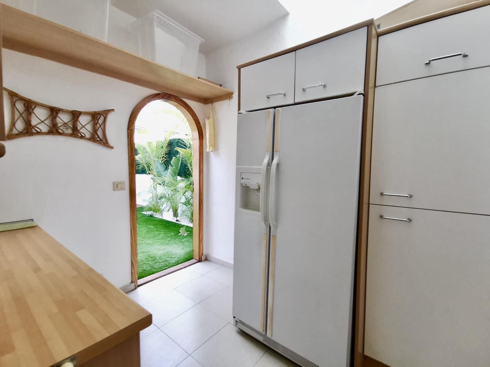 3 bedroom Bungalow for rent in Playa del Ingles with pool garage - € 1,800 (Ref: 9648284)