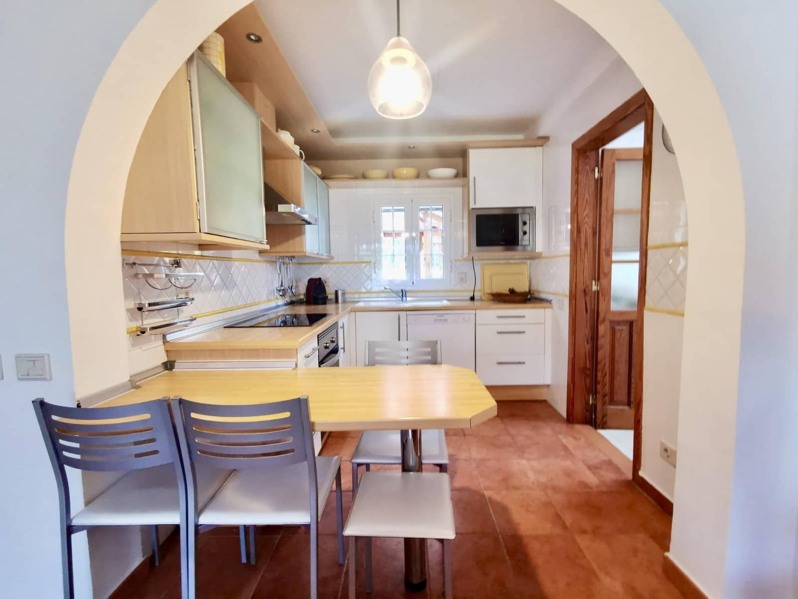 3 bedroom Bungalow for rent in Playa del Ingles with pool garage - € 1,800 (Ref: 9648284)