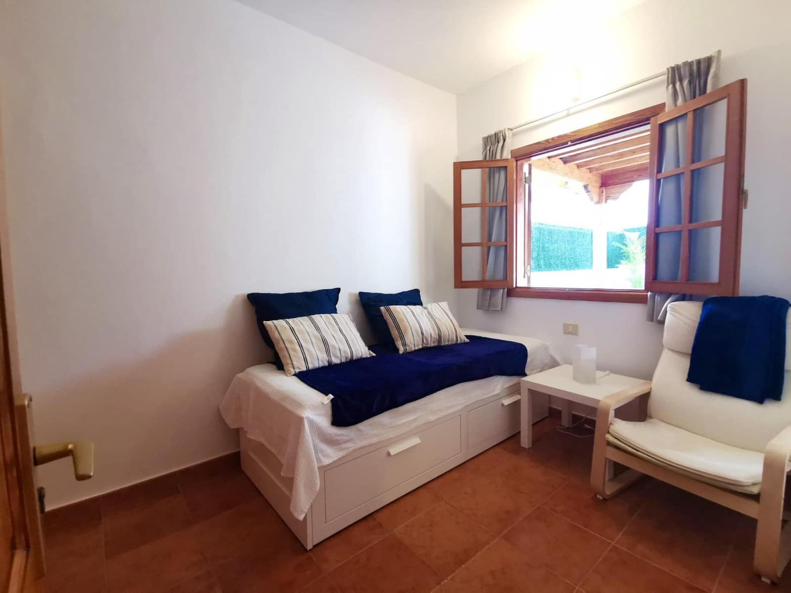 3 bedroom Bungalow for rent in Playa del Ingles with pool garage - € 1,800 (Ref: 9648284)