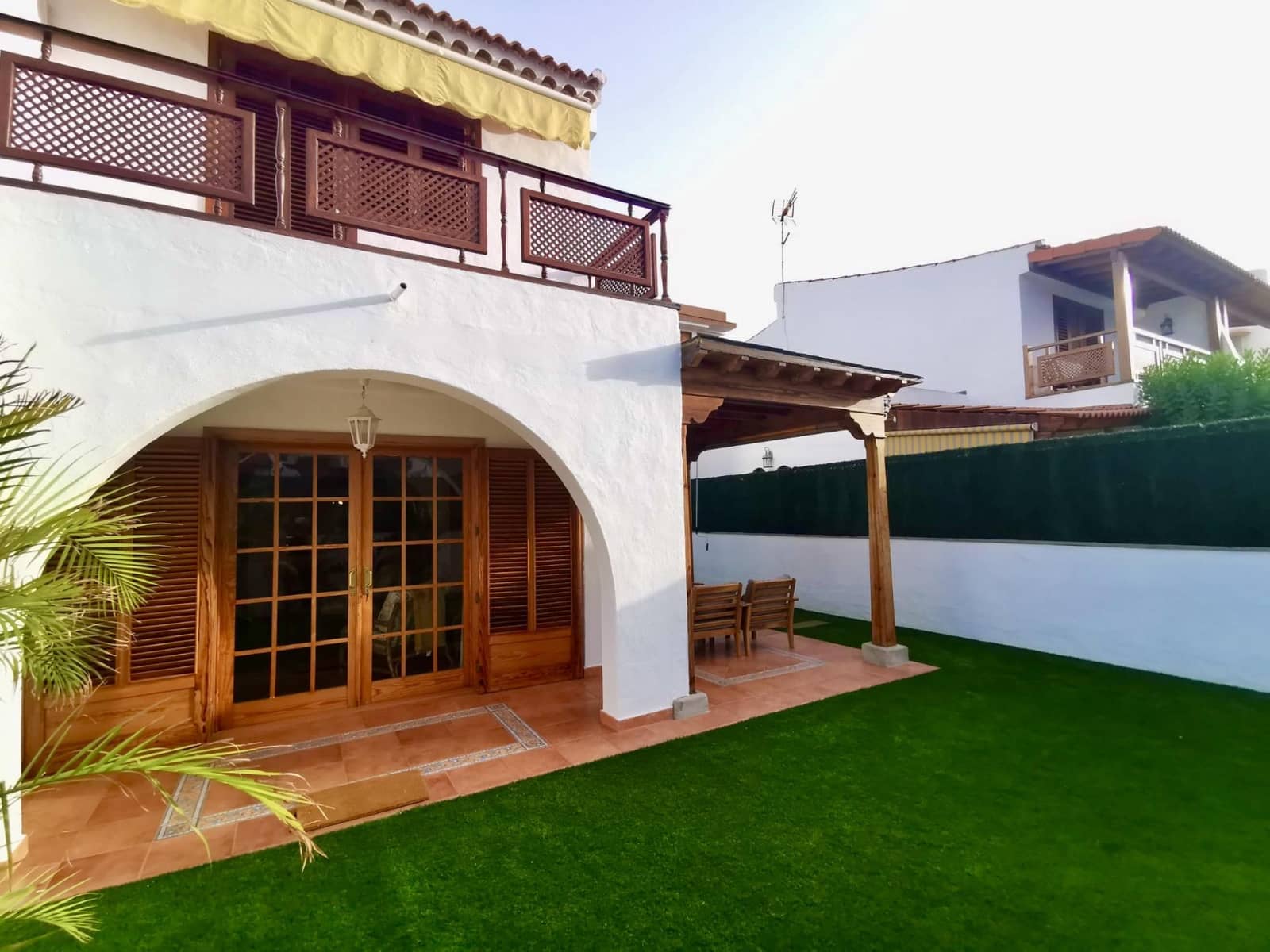 3 bedroom Bungalow for rent in Playa del Ingles with pool garage - € 1,800 (Ref: 9648284)