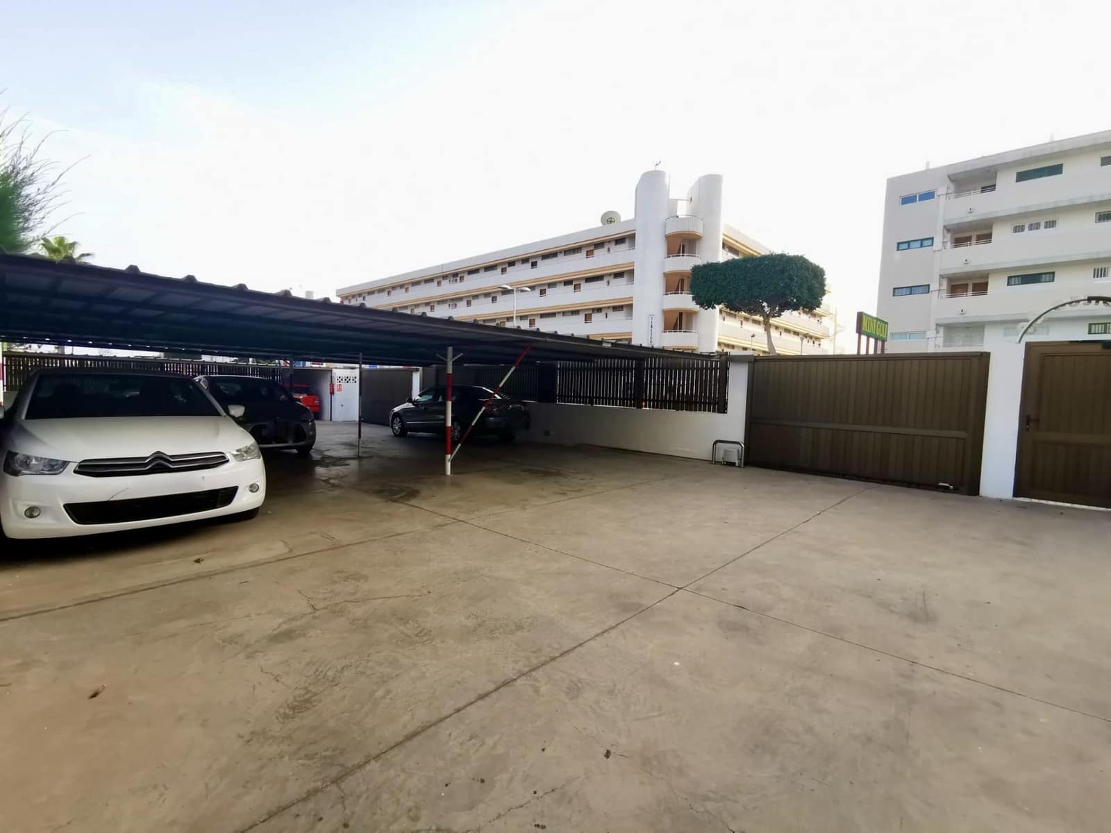 3 bedroom Bungalow for rent in Playa del Ingles with pool garage - € 1,800 (Ref: 9648284)