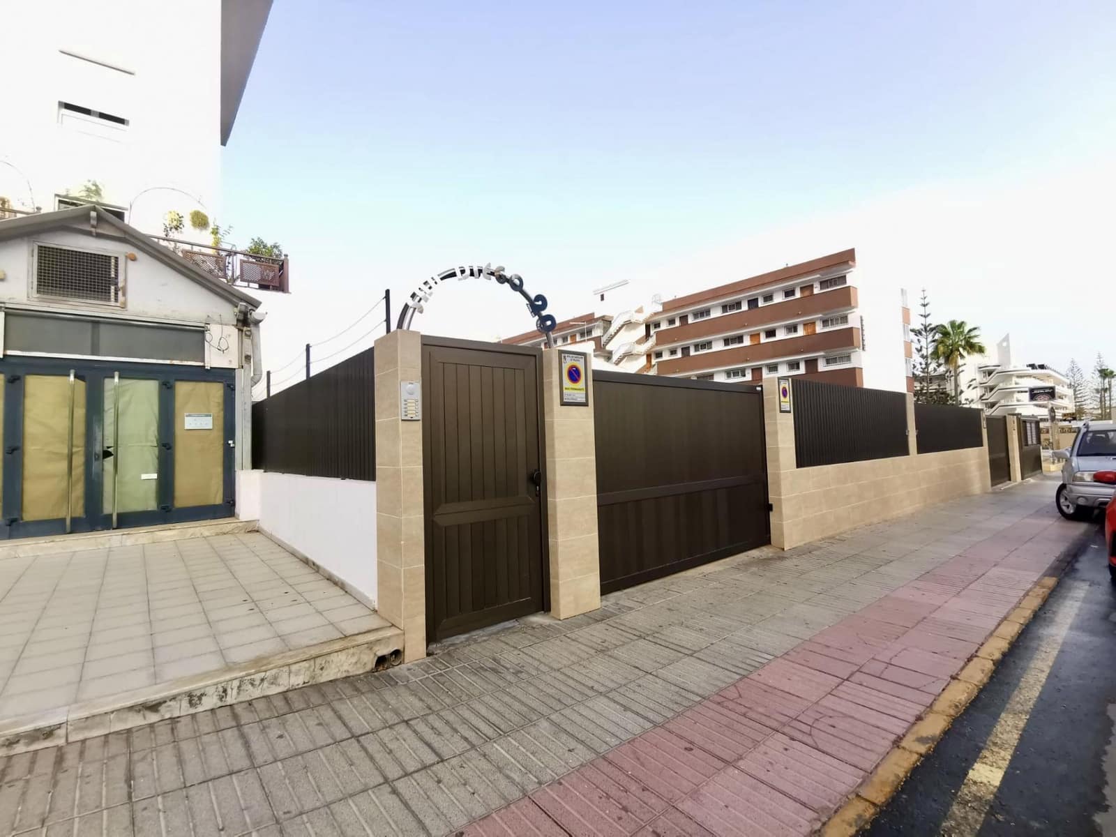 3 bedroom Bungalow for rent in Playa del Ingles with pool garage - € 1,800 (Ref: 9648284)