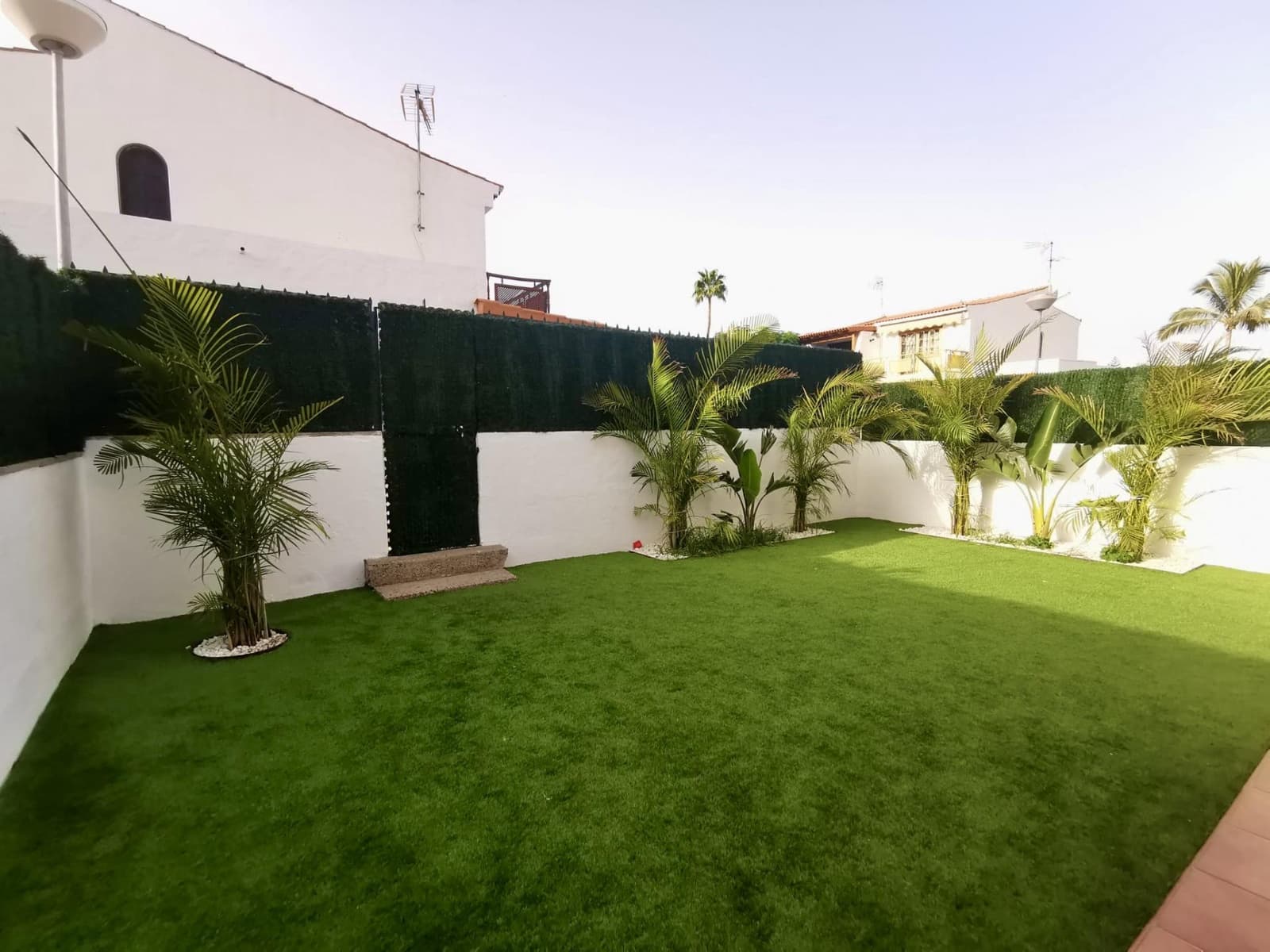 3 bedroom Bungalow for rent in Playa del Ingles with pool garage - € 1,800 (Ref: 9648284)