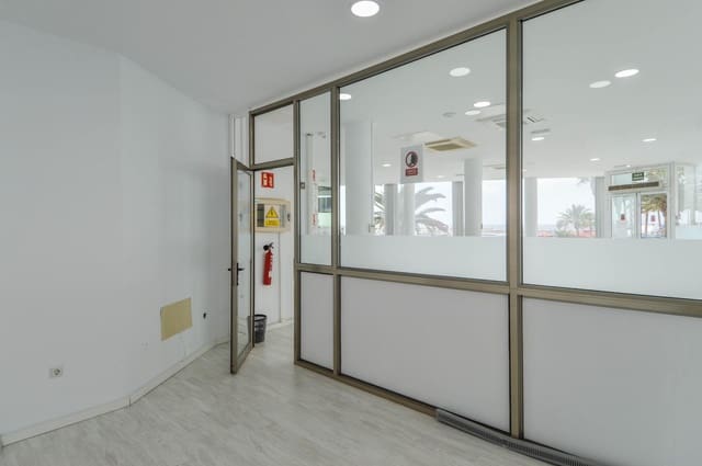 Commercial for rent in Mogán - € 2,300 (Ref: 9656198)