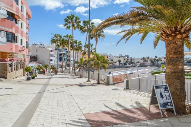 Commercial for rent in Mogán - € 2,300 (Ref: 9656198)