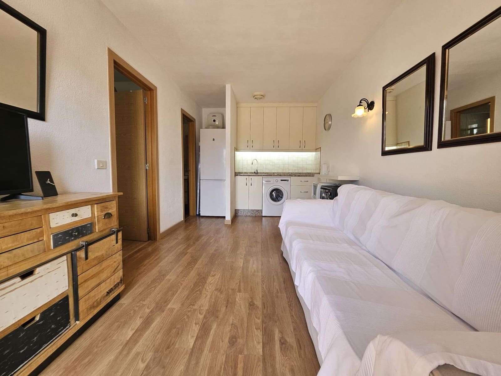 1 bedroom Bungalow for sale in San Bartolome de Tirajana with pool - € 239,000 (Ref: 9659531)