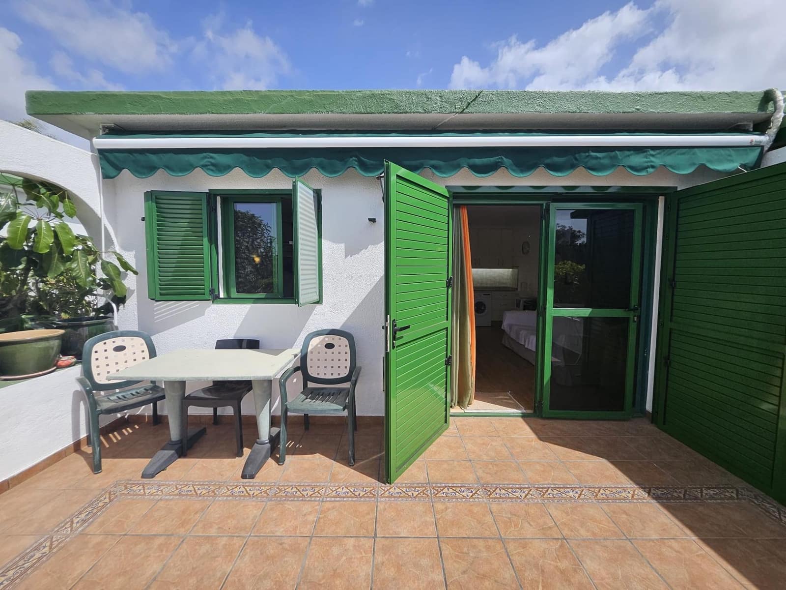 1 bedroom Bungalow for sale in San Bartolome de Tirajana with pool - € 239,000 (Ref: 9659531)